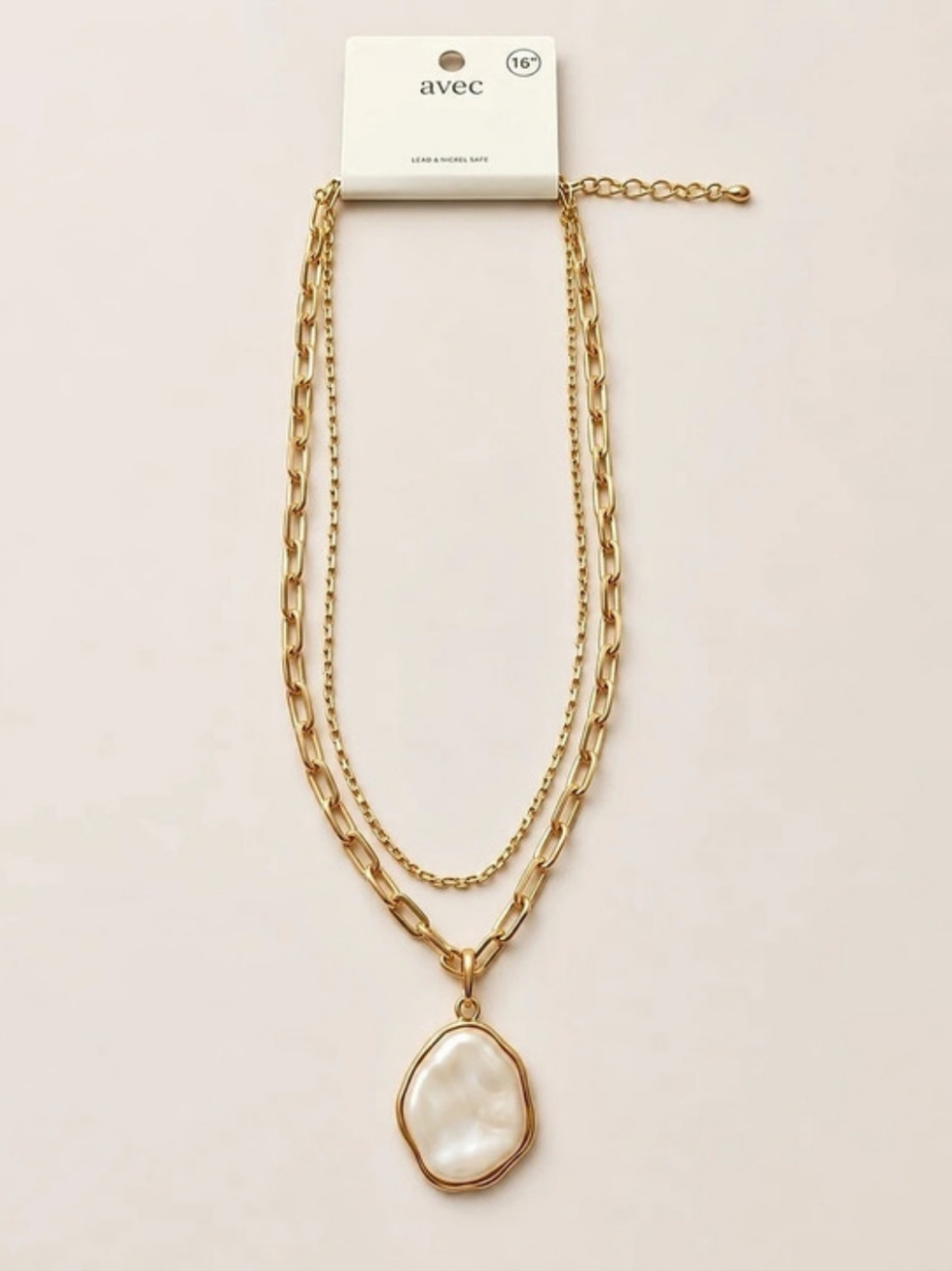 Avec Pearl Pendant Layered Necklace in Gold & White NWT
